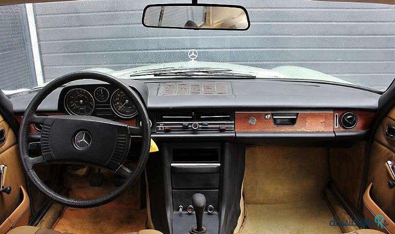 1973' Mercedes-Benz C-Klasse photo #1