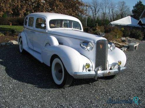 1937' Cadillac Series 8519 Touring Sedan V-12 photo #6