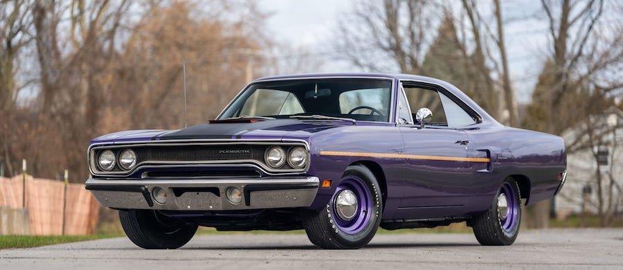 World's Most Expensive: 1970 Plymouth Hemi Road Runner Sells for Record Price