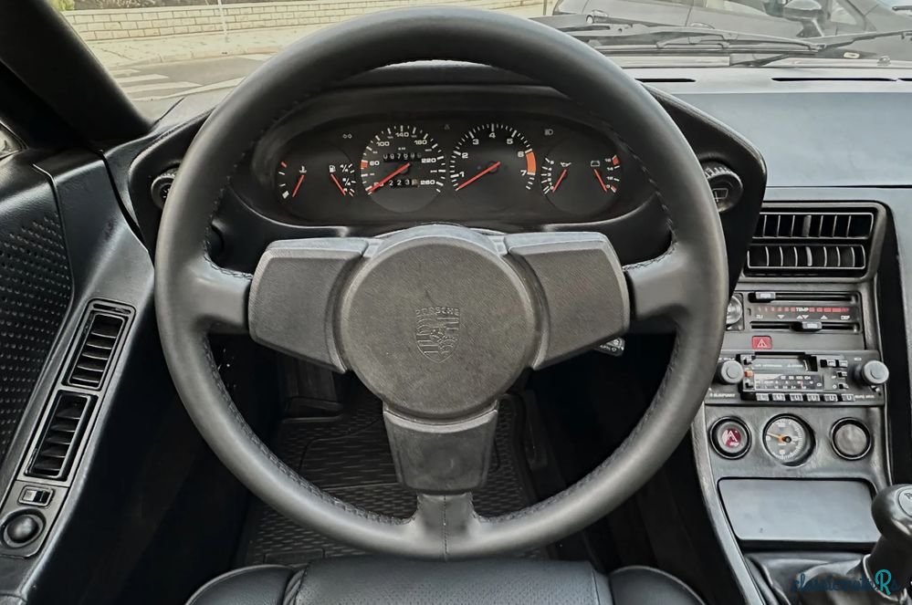 1979' Porsche 928 photo #6