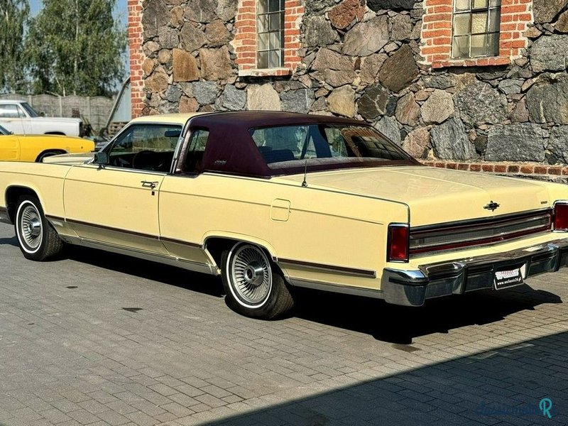 1979' Lincoln Town Car photo #5