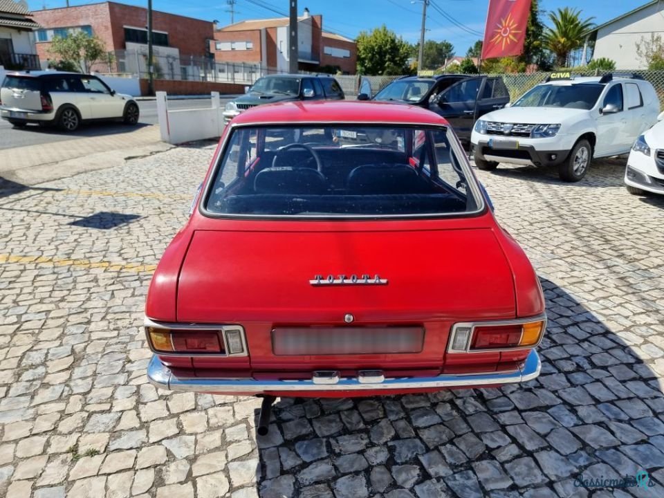 1975' Toyota Corolla photo #4