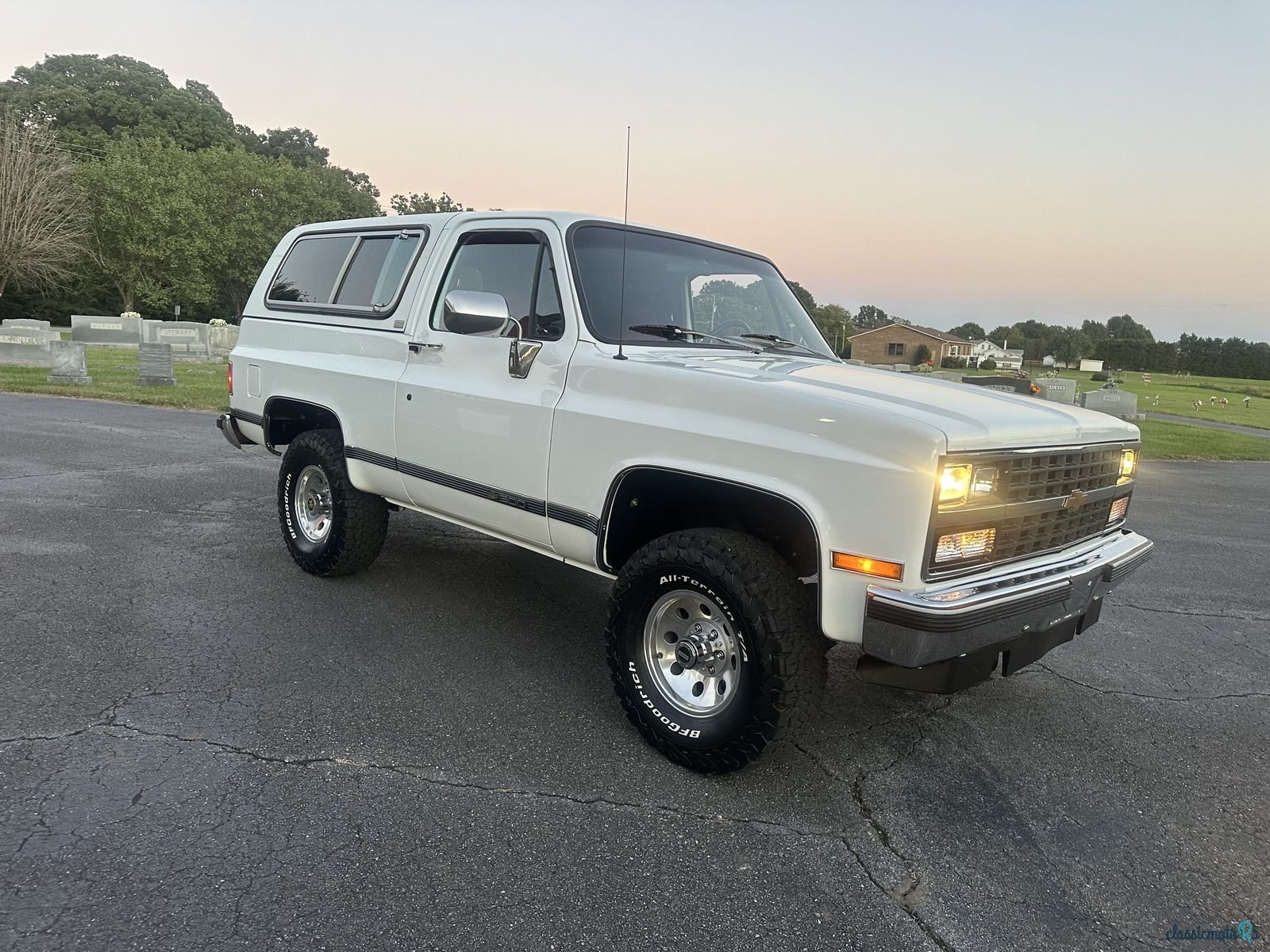 1989' Chevrolet Blazer photo #2