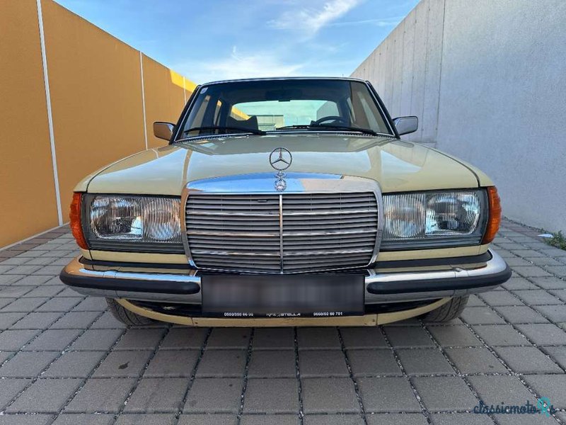 1976' Mercedes-Benz 280 photo #2