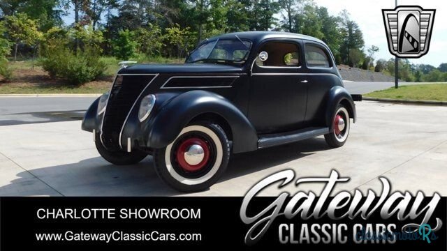 1937' Ford photo #1