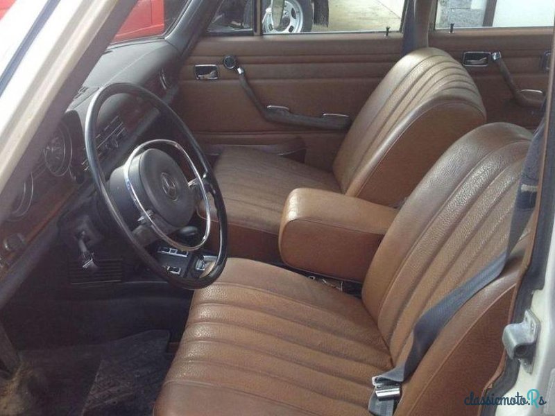 1971' Mercedes-Benz 250 250 Automatic photo #5