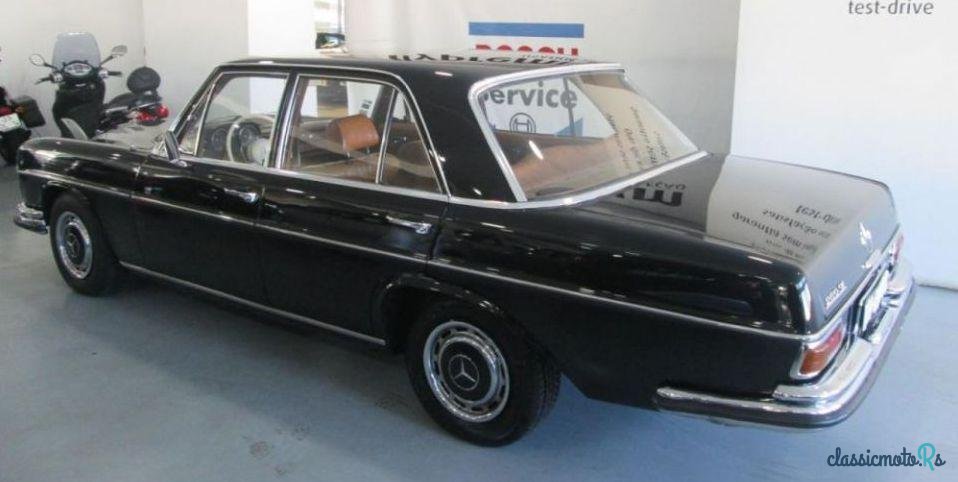 1970' Mercedes-Benz 280 Se Sedan photo #2