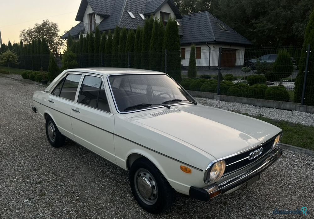 1973' Audi 80 photo #2
