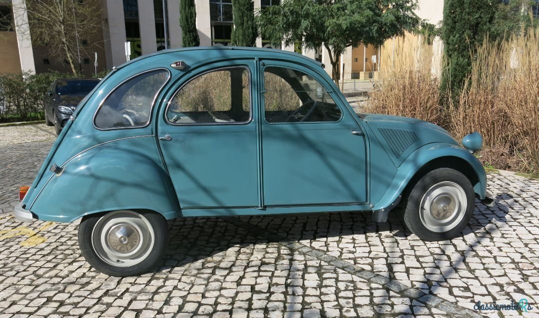 1960' Citroen 2CV photo #5