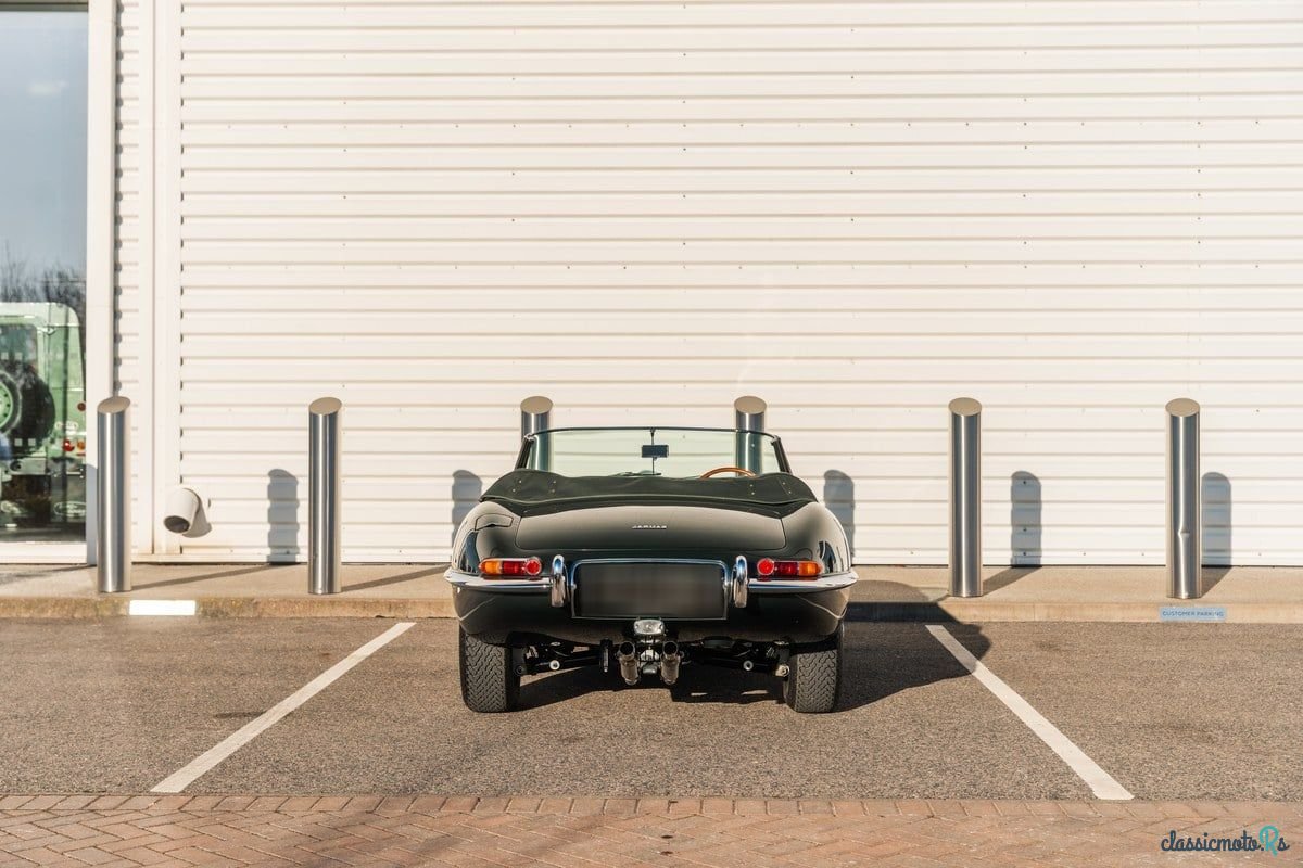 1963' Jaguar E-Type photo #5
