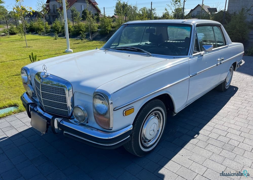 1972' Mercedes-Benz W114 photo #1