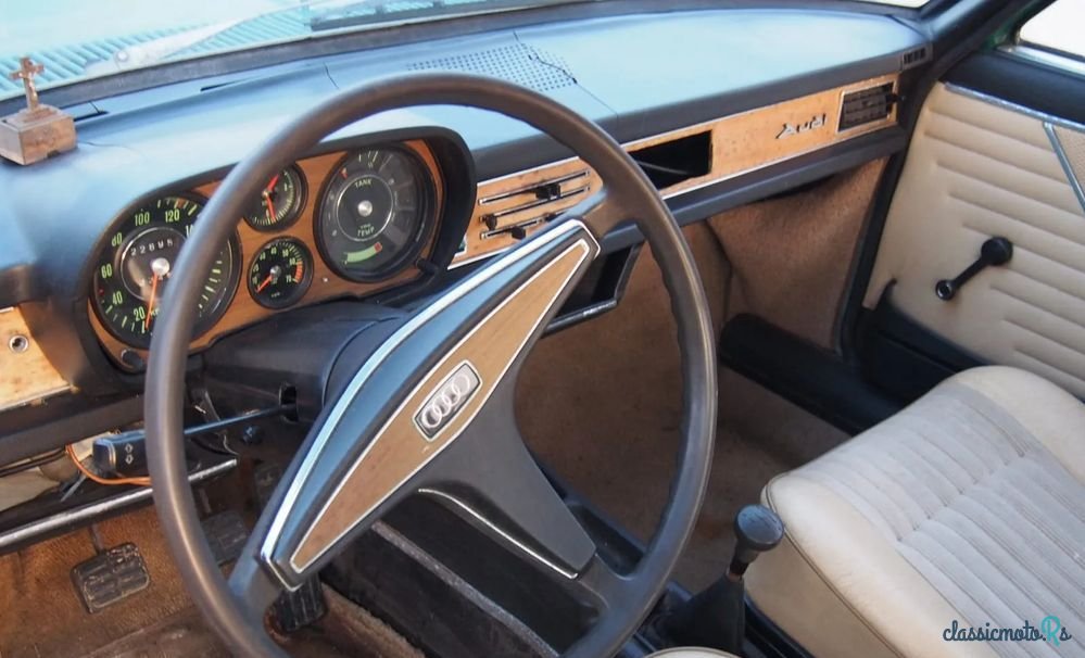 1972' Audi 100 Avant photo #5