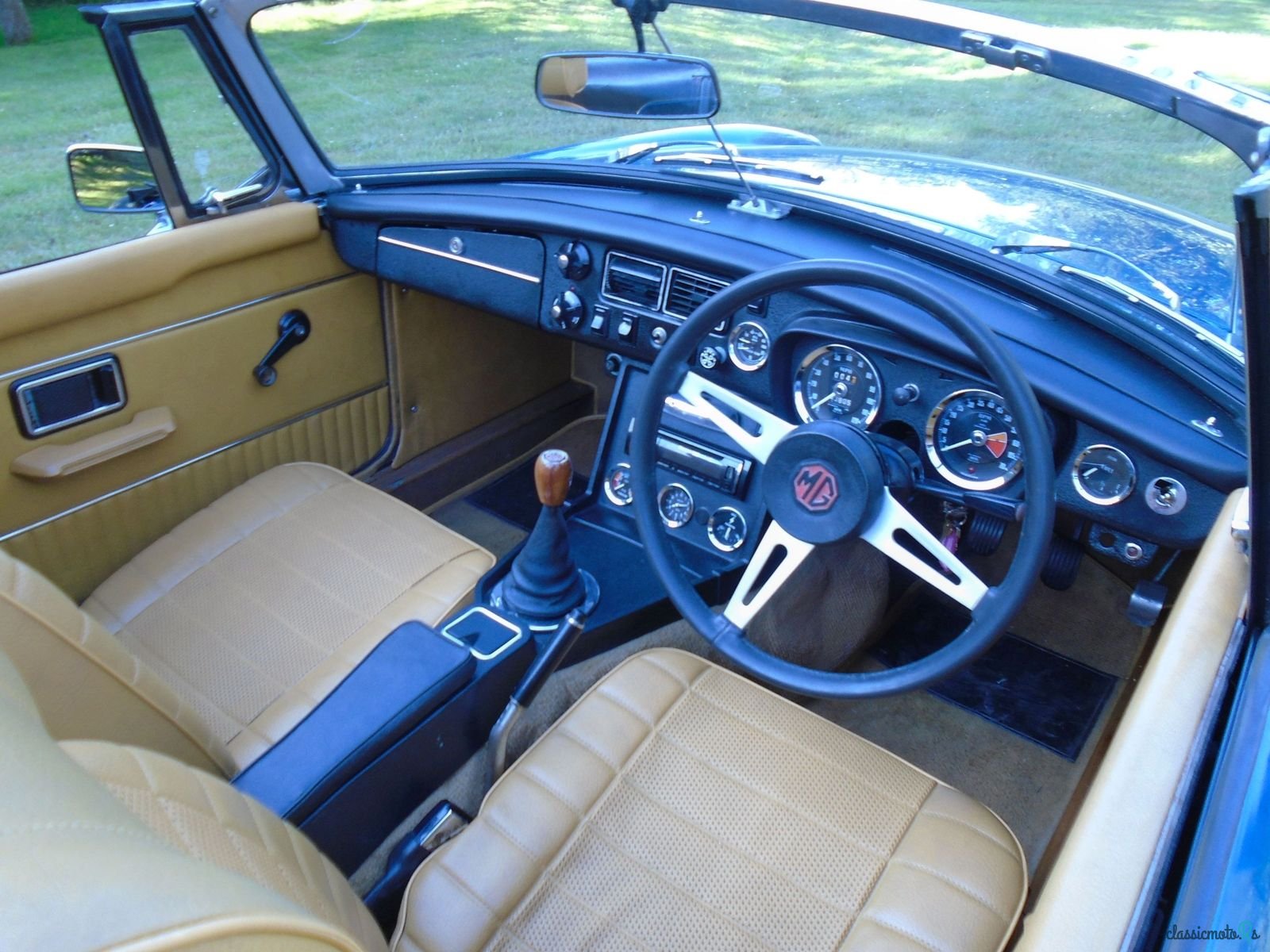 1973' MG MGB Roadster photo #5