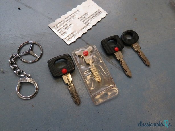 1985' Mercedes-Benz 300 photo #7