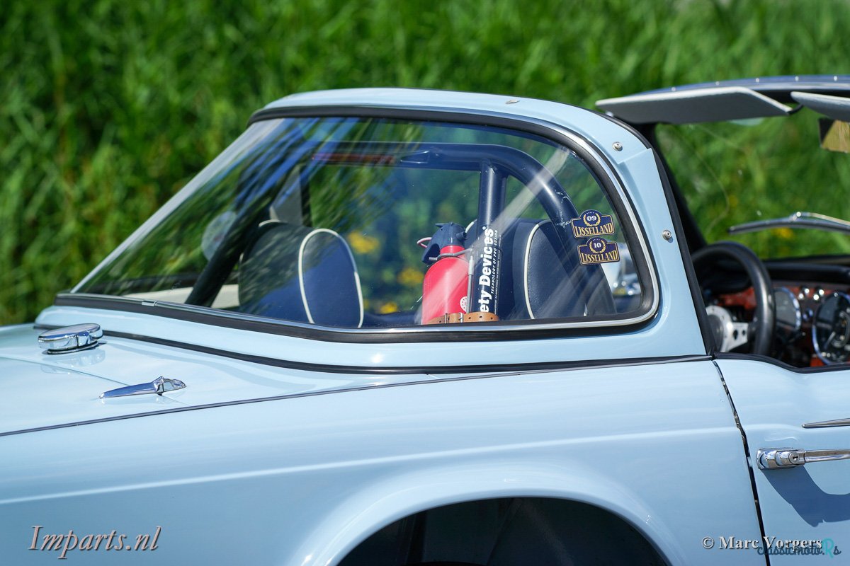 1965' Triumph TR4A Overdrive photo #7