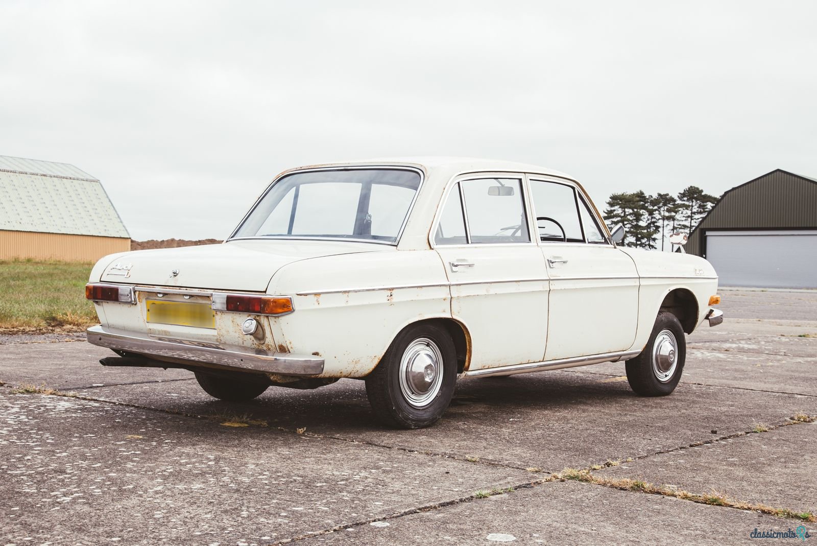 1969' Audi 70L photo #3