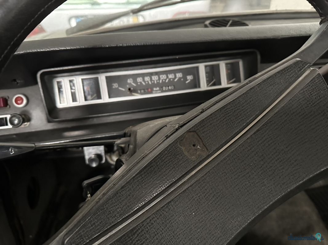 1972' Peugeot 504 Break photo #4