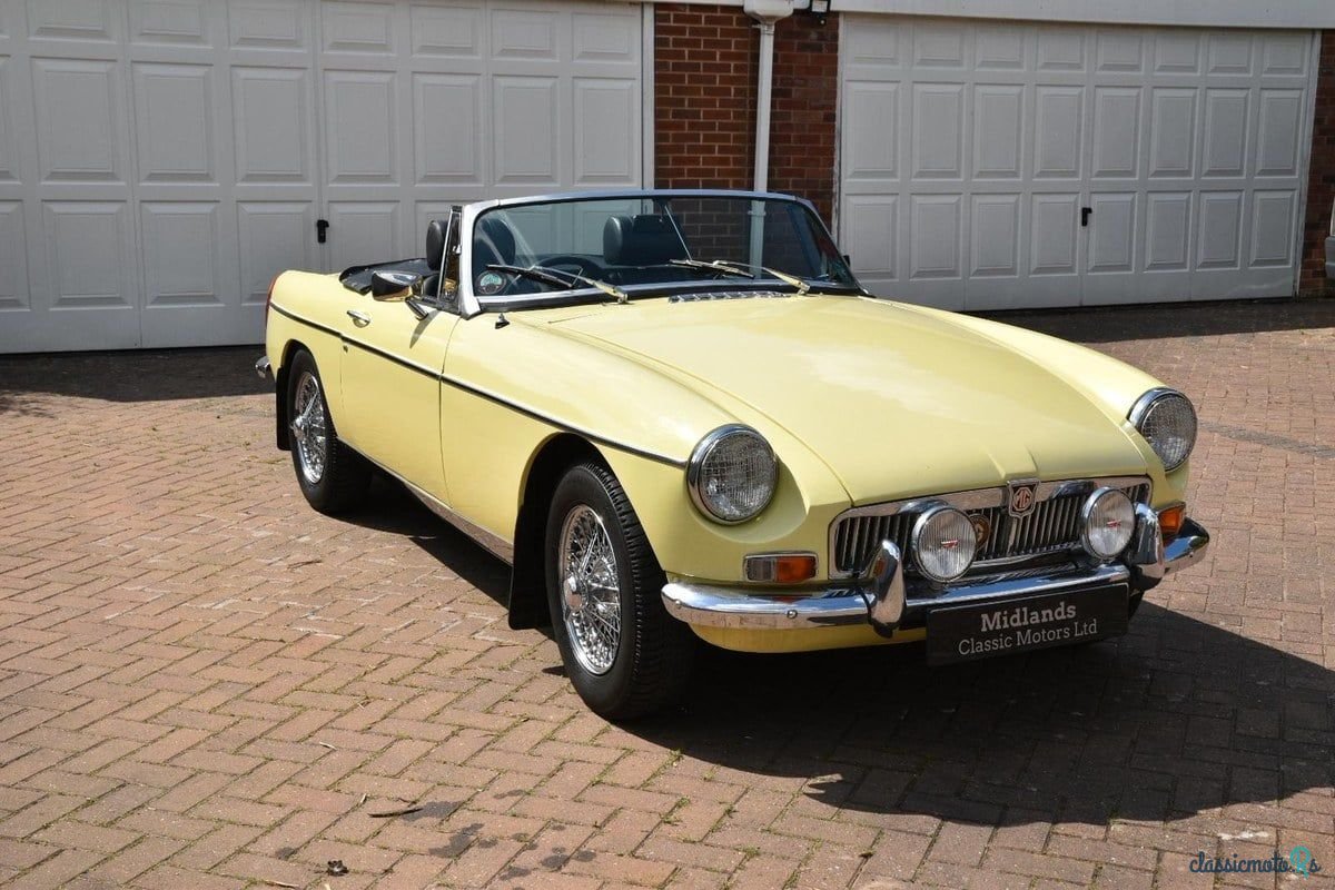 1970' MG MGB photo #1