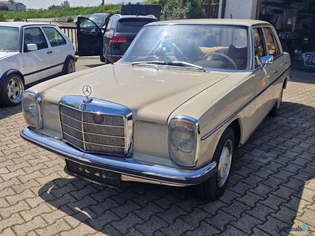 1968' Mercedes-Benz Strichacht 220/8 photo #2