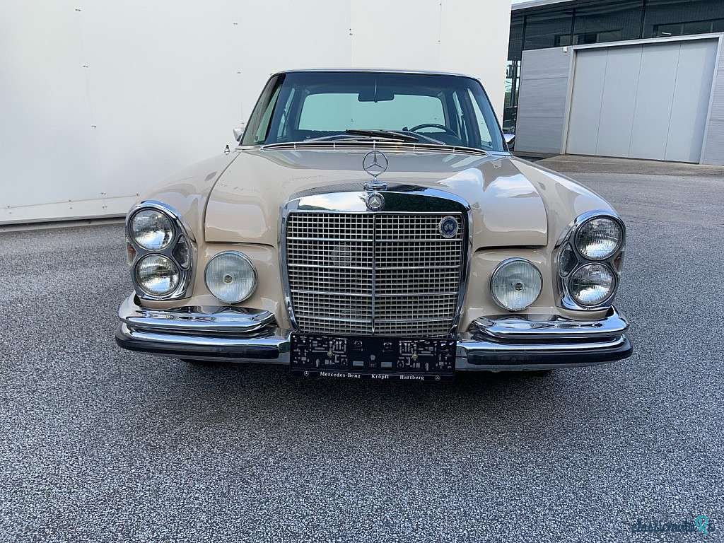 1968' Mercedes-Benz 280 photo #3