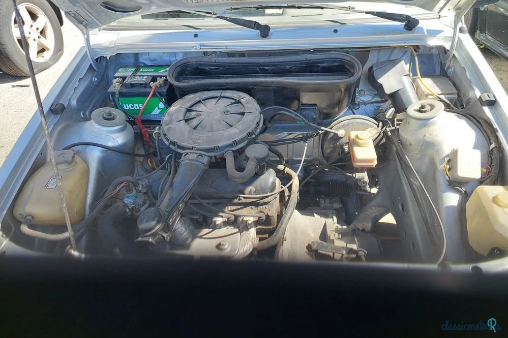 1985' Ford Escort photo #6