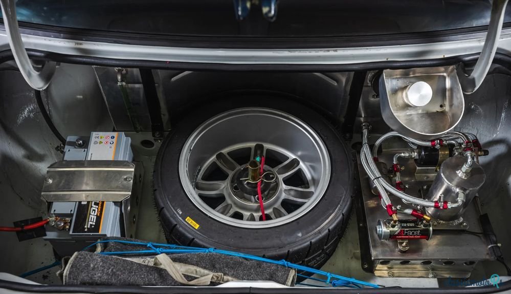 1984' Ford Escort photo #5