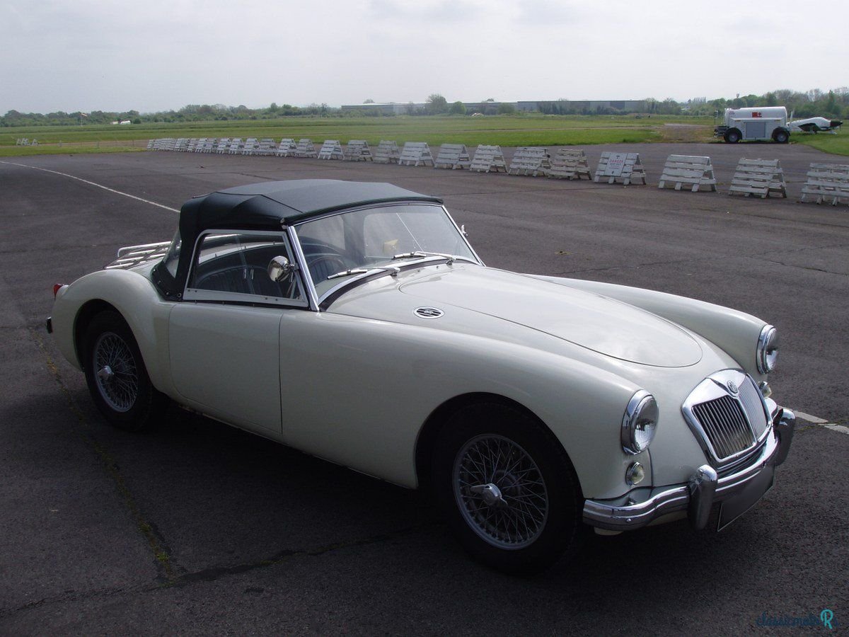 1958' MG MGA photo #1