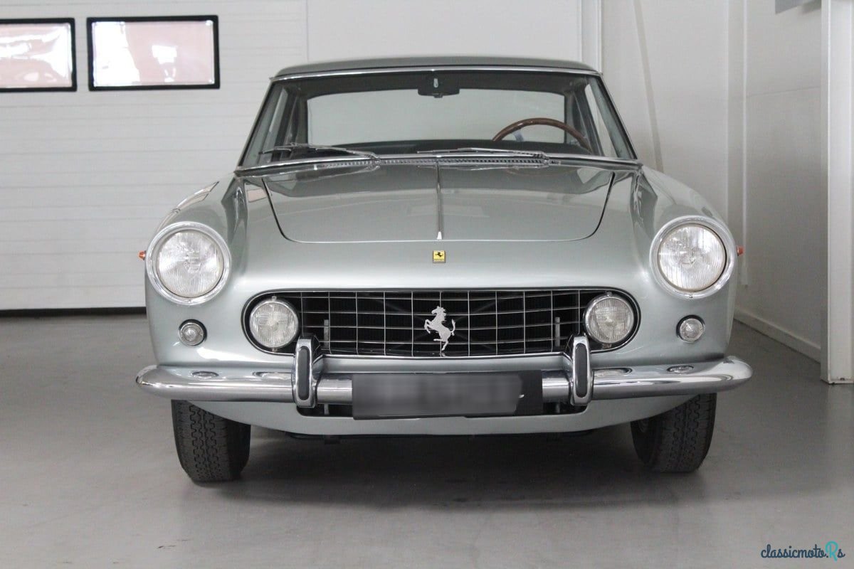1961' Ferrari 250 photo #3