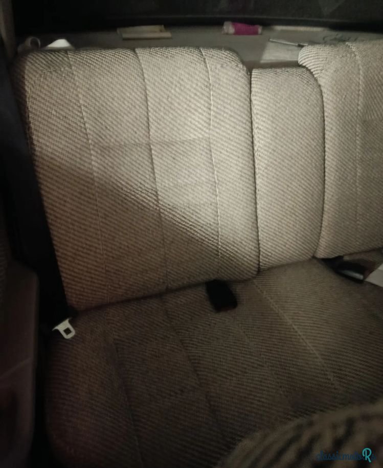 1982' Peugeot 305 photo #4