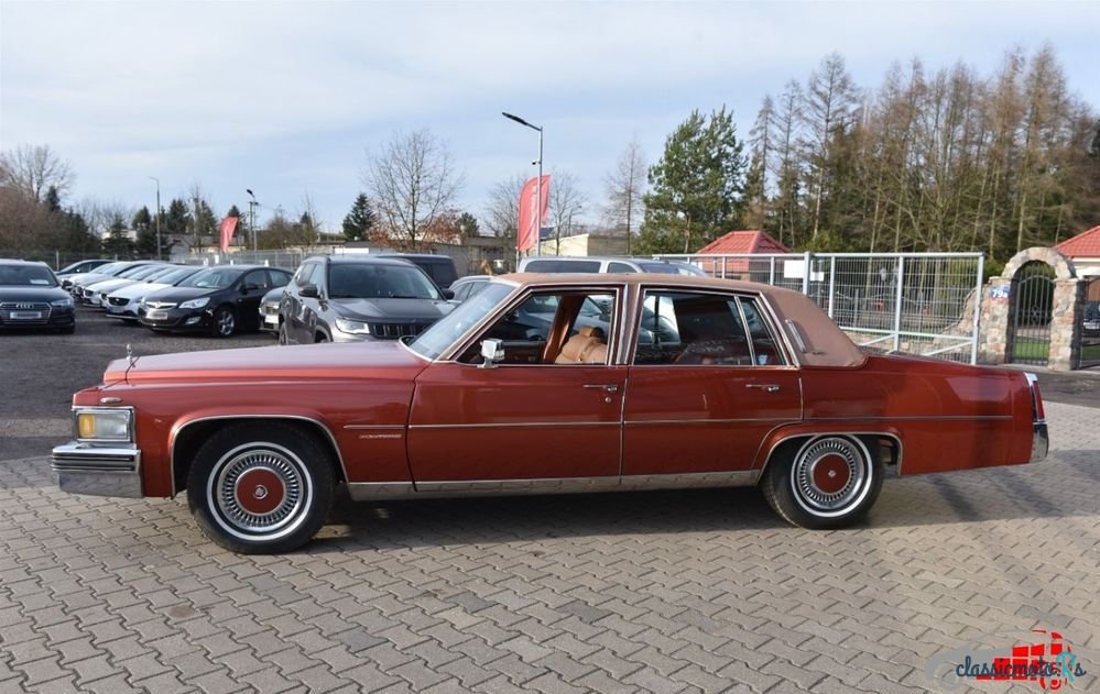 1977' Cadillac Fleetwood photo #5