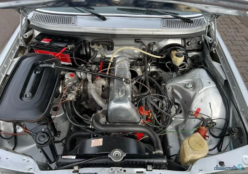 1977' Mercedes-Benz W123 photo #6