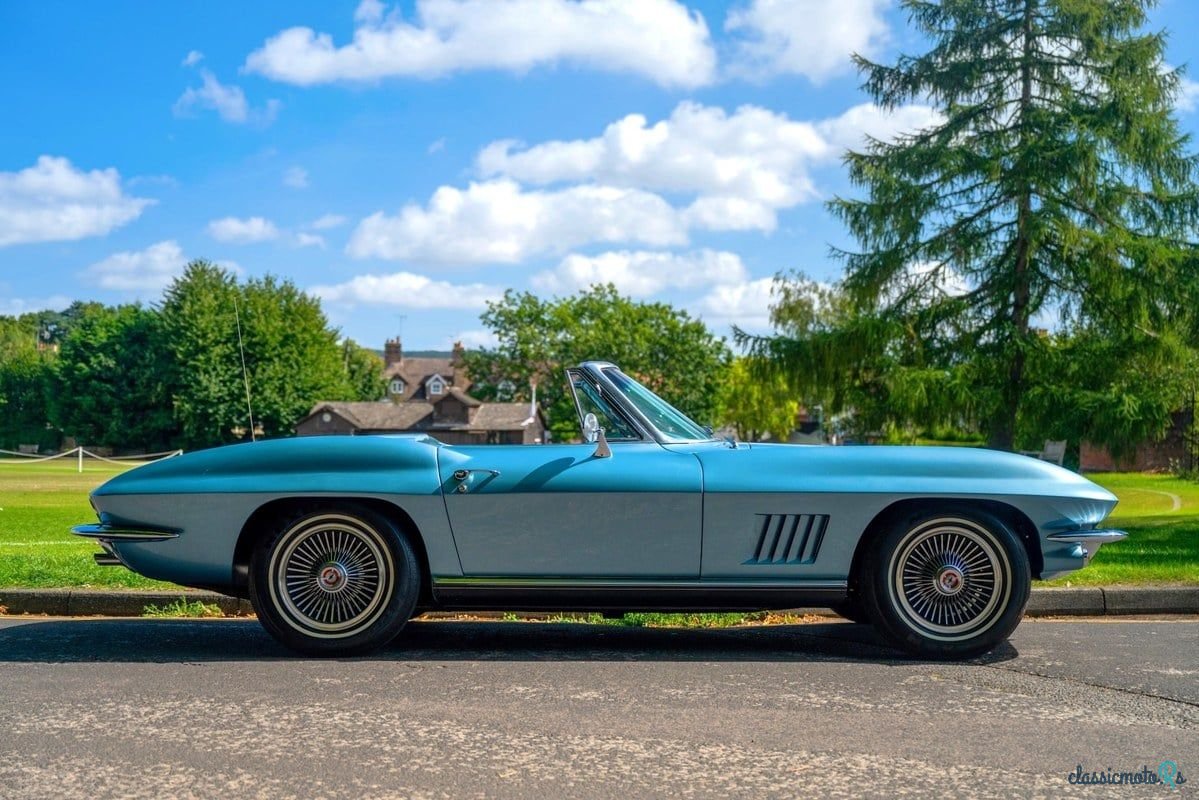 1967' Chevrolet Corvette photo #3