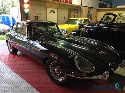 1966' Jaguar E Type 2 + 2 Coupe photo #4