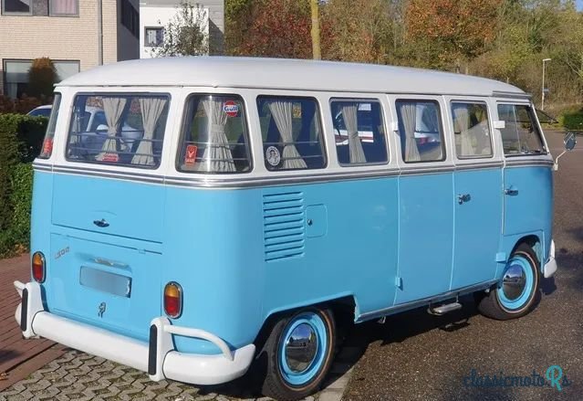 1971' Volkswagen Type 2 photo #1
