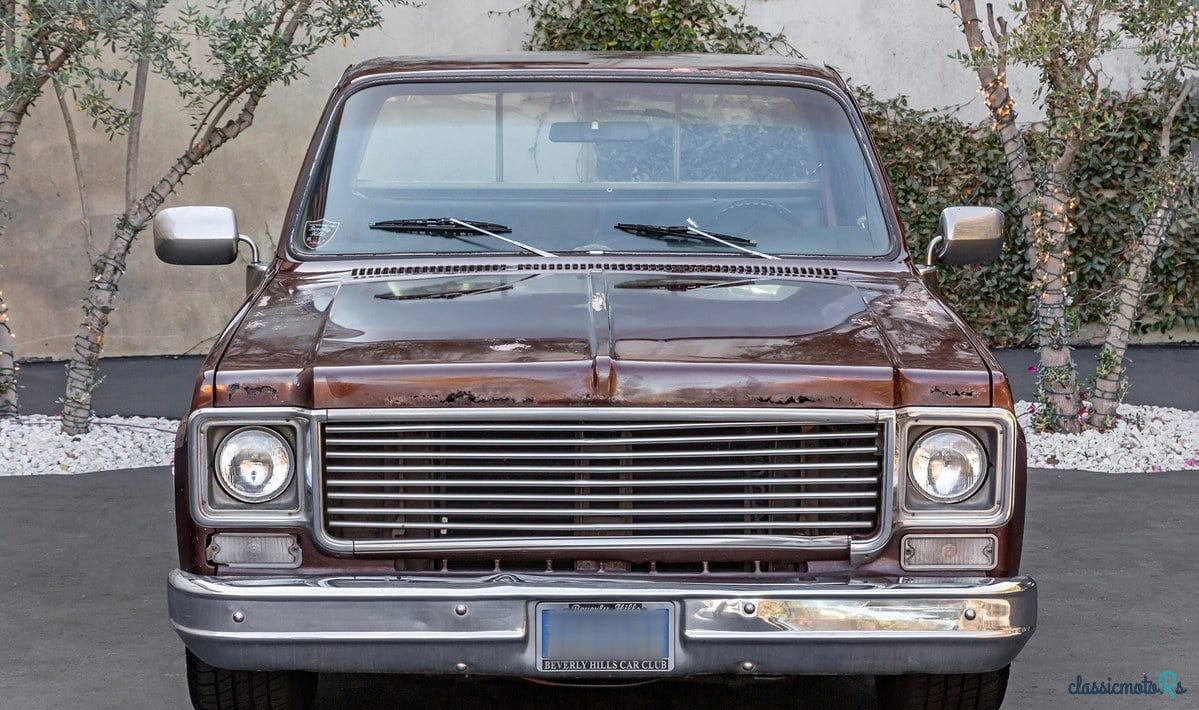 1977' Chevrolet C10 photo #2