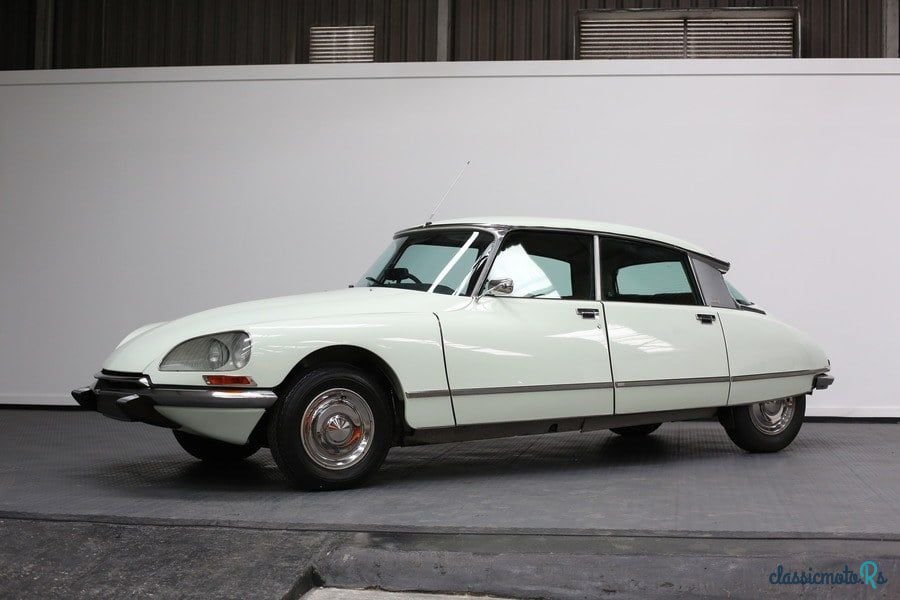 1973' Citroen DS photo #3