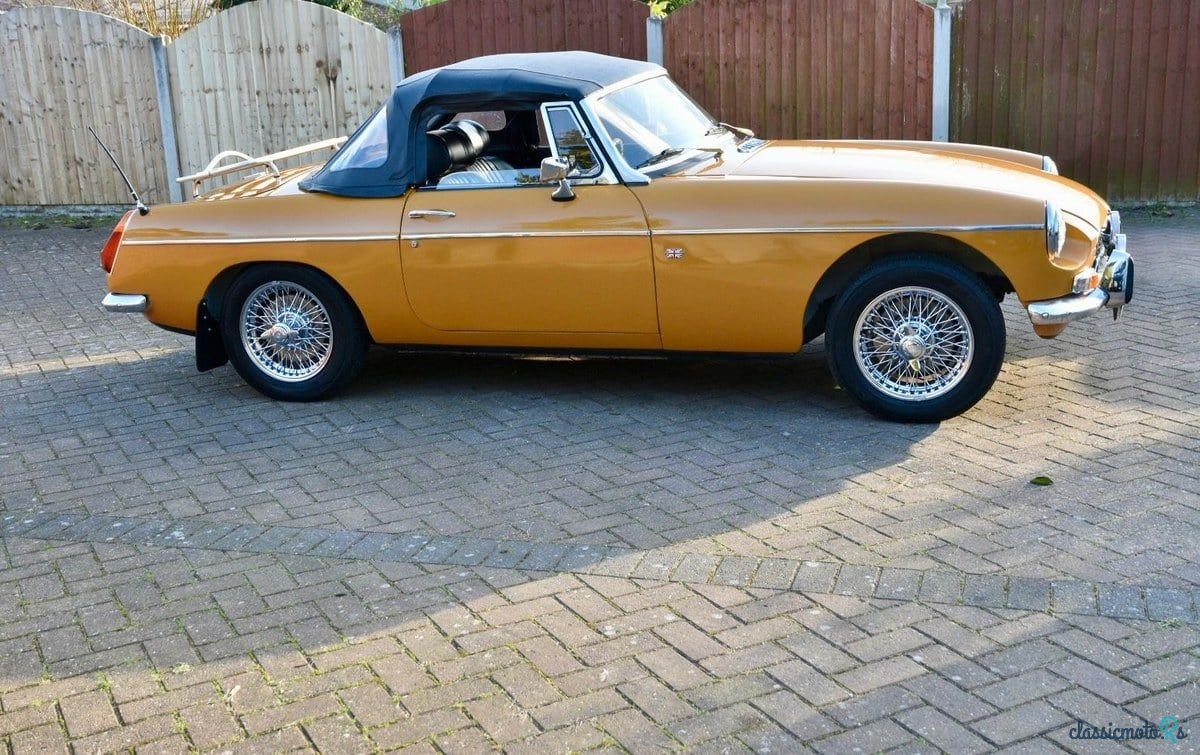 1972' MG MGB photo #3