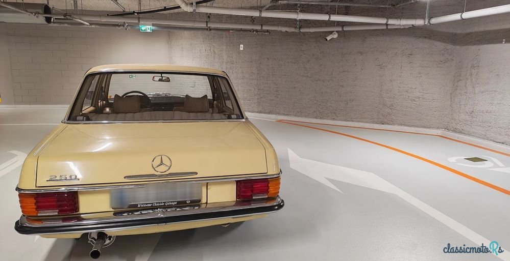 1974' Mercedes-Benz W114 photo #4
