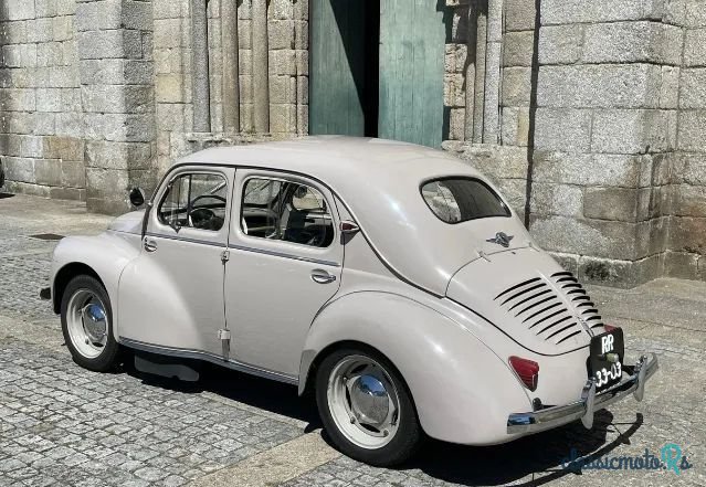1956' Renault 4 photo #3