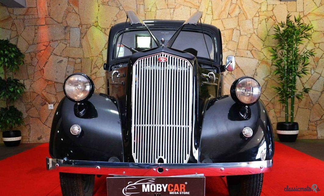 1946' Ford Anglia photo #1