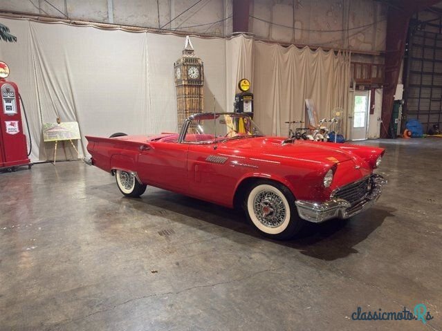 1957' Ford Thunderbird photo #1