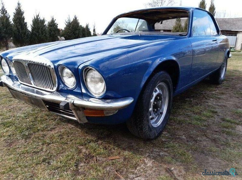 1977' Daimler photo #2