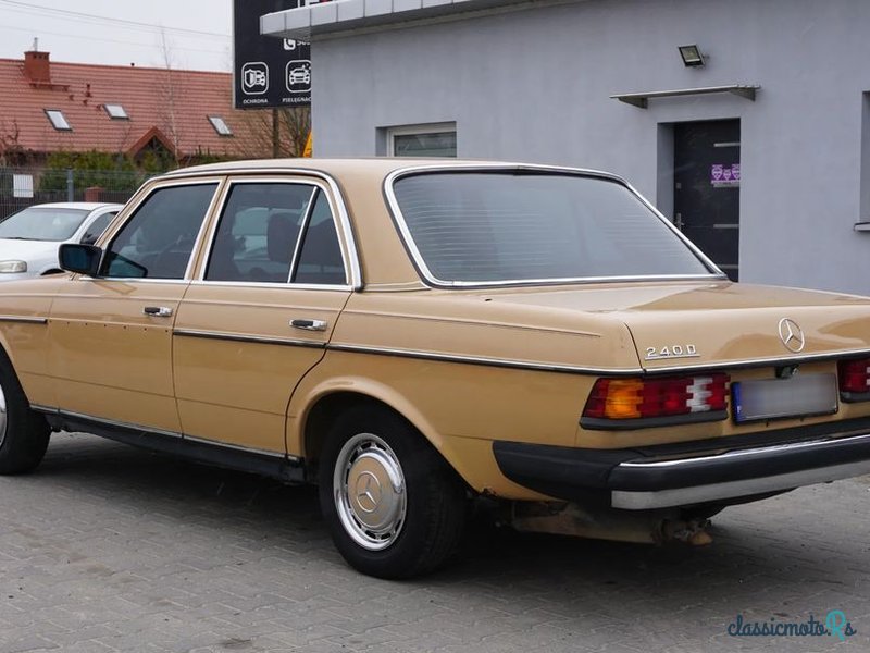 1978' Mercedes-Benz W123 photo #3