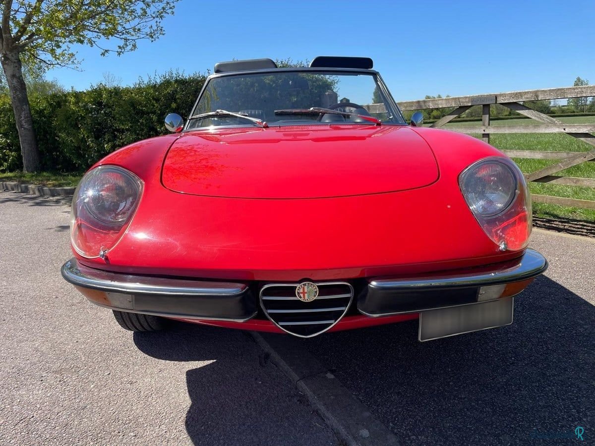 1972' Alfa Romeo Spider (Duetto) photo #4