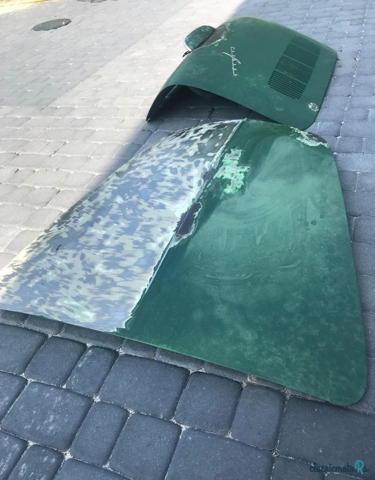 1971' Volkswagen Karmann Ghia photo #5