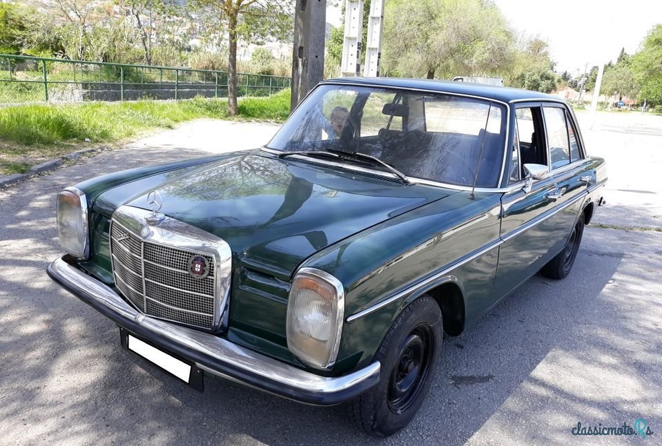 1969' Mercedes-Benz 220 photo #1