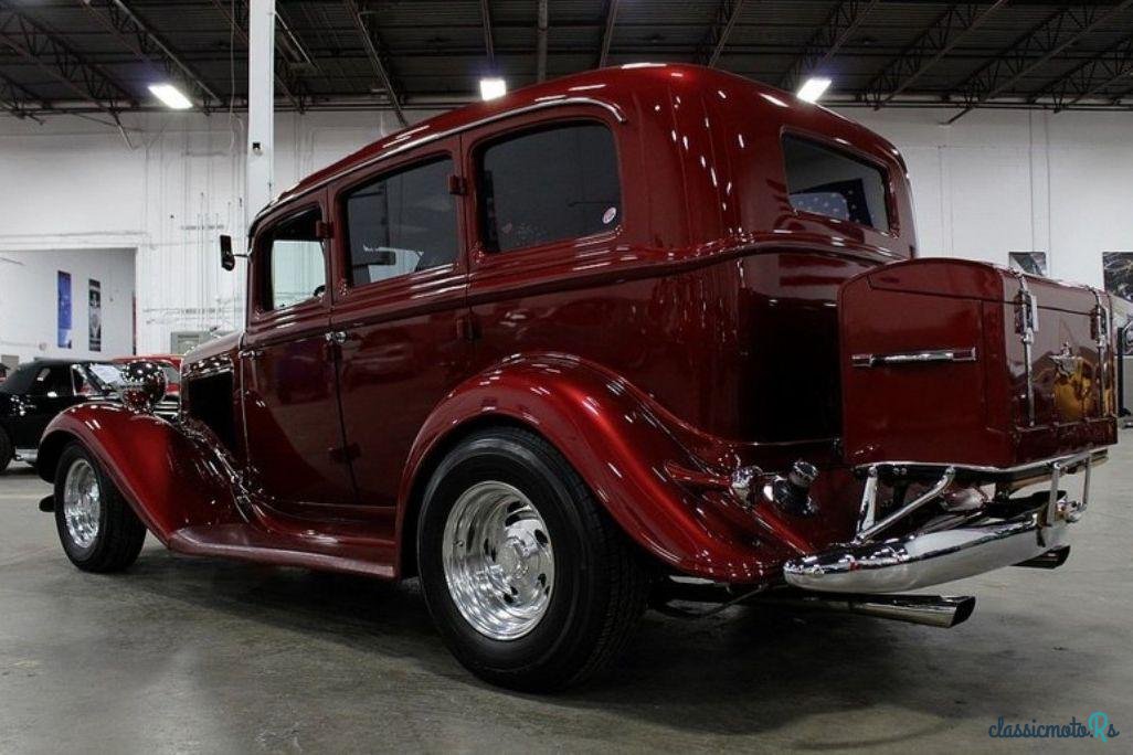 1933' Chrysler photo #1