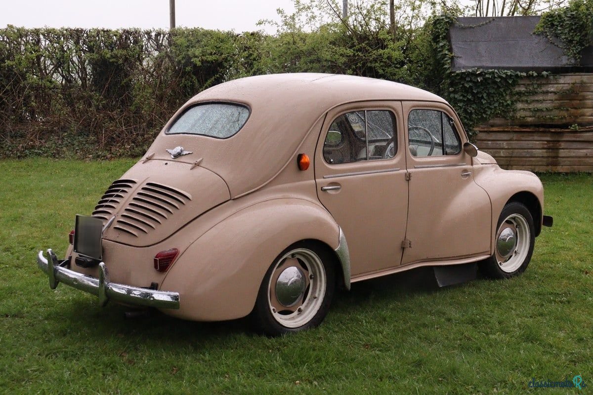 1954' Renault 4CV photo #3