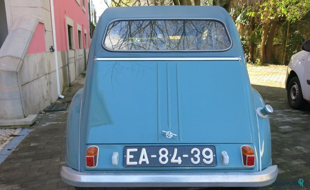 1960' Citroen 2CV photo #4