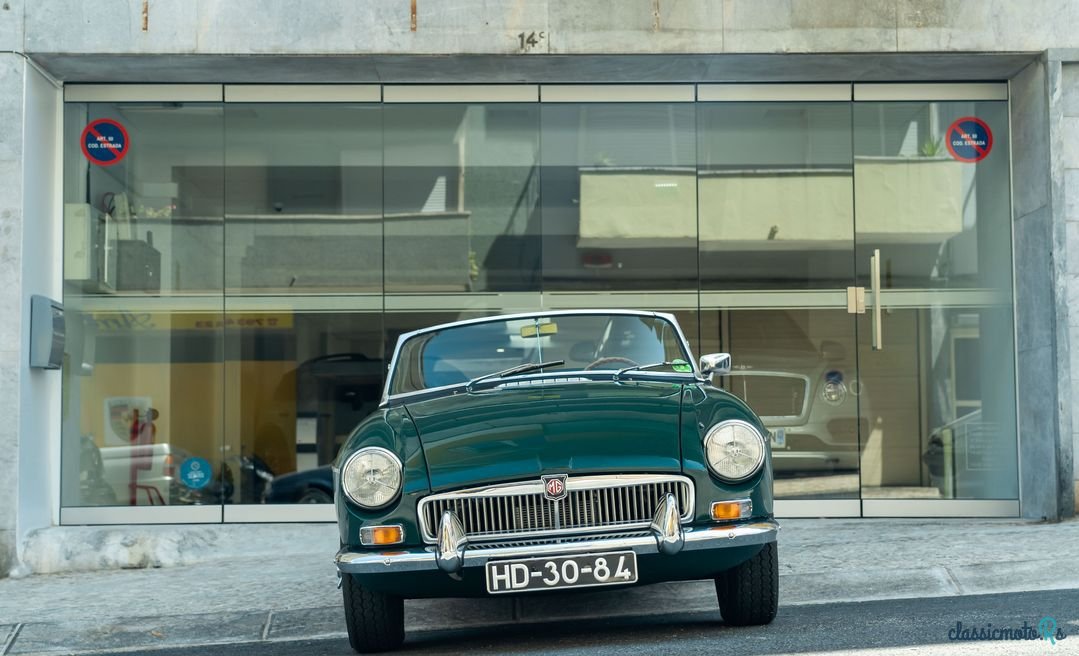 1963' MG MGB photo #2